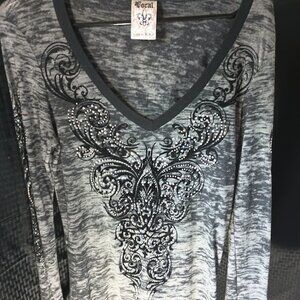 Sexy and feminine women's top